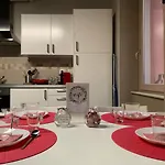 Niki O. Парма