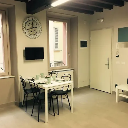 Niki O. Apartment Parma