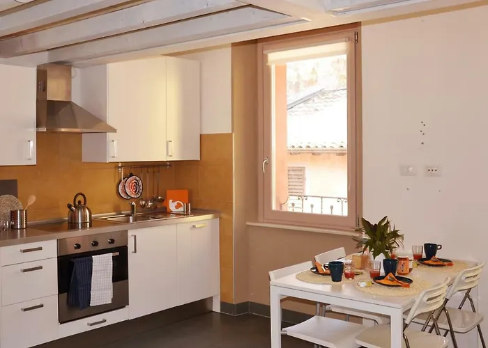 Niki O. Apartamento Parma